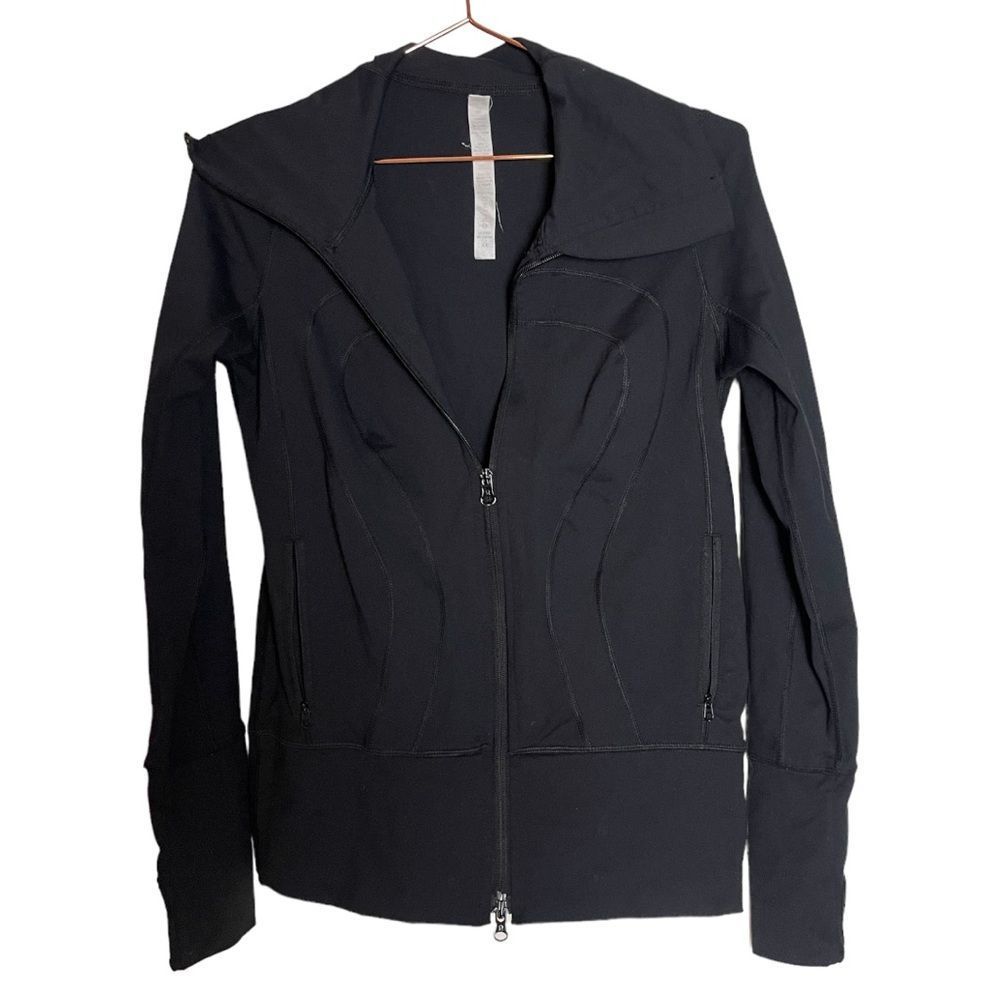 EUC Lululemon Black Zip Up Jacket 4